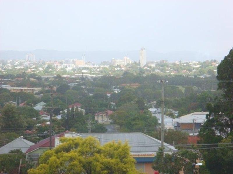 8 Brown Street, Camp Hill QLD 4152