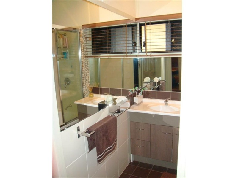 1 Fegen Drive, Moorooka QLD 4105