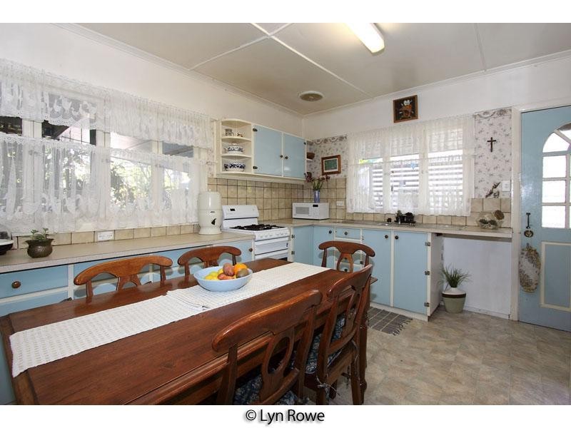 13 Chadwick Street, Tarragindi QLD 4121