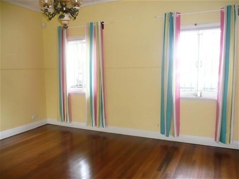 20 Dinmore Street, Moorooka QLD 4105