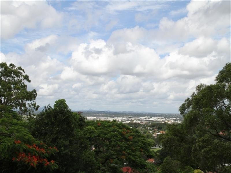 15 Vasey Street, Moorooka QLD 4105