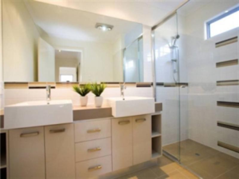 4/106 Gainsborough Street, Moorooka QLD 4105