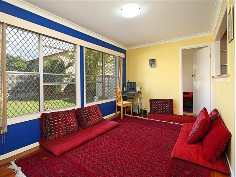 19 Mayfield Road, Moorooka QLD 4105