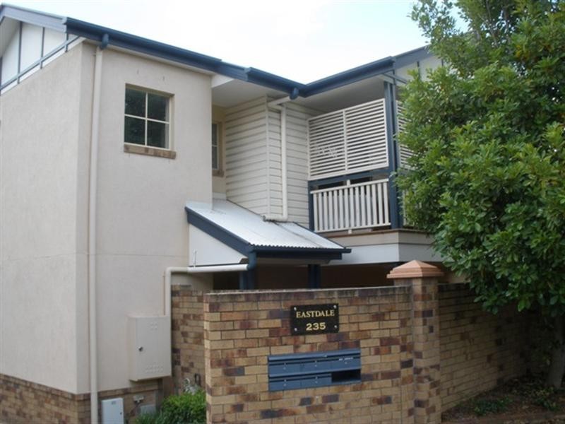 1/235 Ekibin Road, Tarragindi QLD 4121