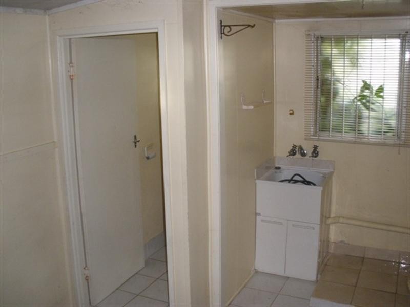 92 Marshall Road, Rocklea QLD 4106