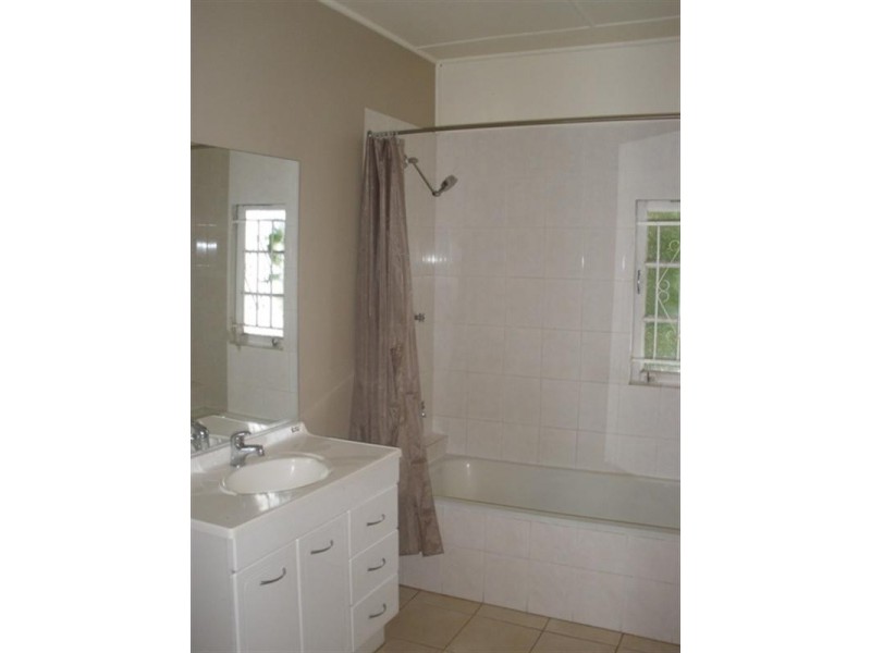 92 Marshall Road, Rocklea QLD 4106