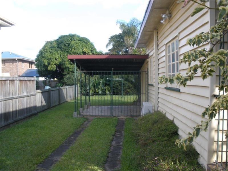 92 Marshall Road, Rocklea QLD 4106