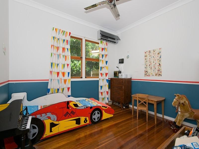 17 Playfair Street, Tarragindi QLD 4121