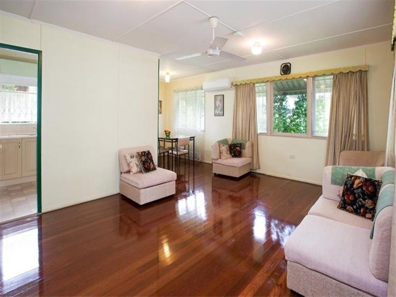 8 Elma Street, Salisbury QLD 4107