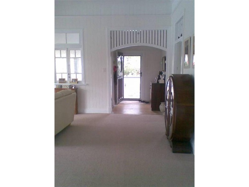 13 Archibald Street, Fairfield QLD 4103