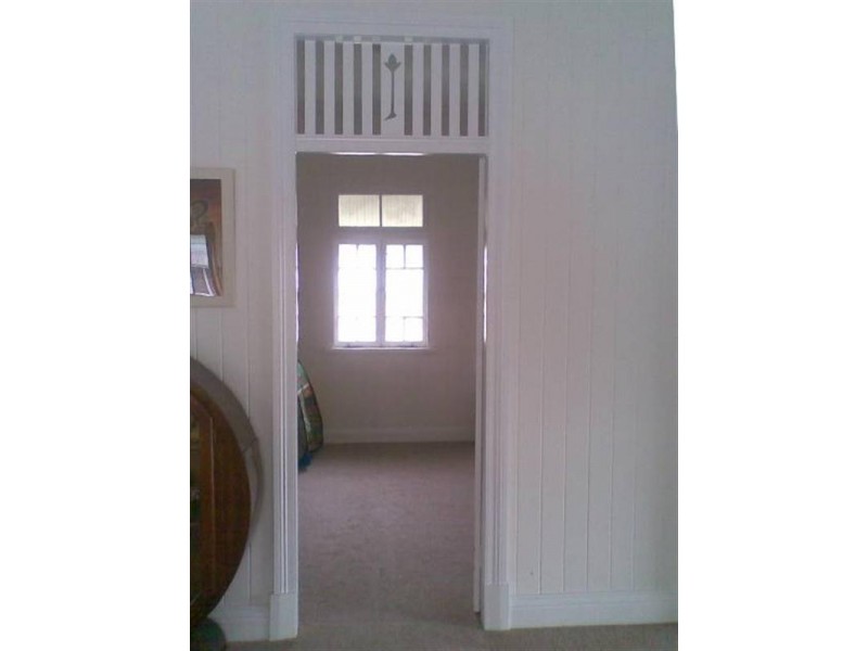 13 Archibald Street, Fairfield QLD 4103