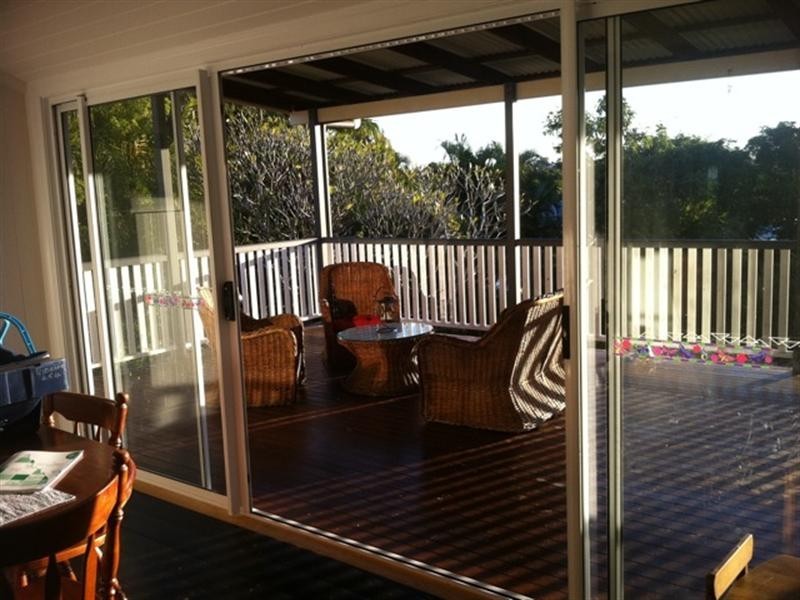 13 Archibald Street, Fairfield QLD 4103