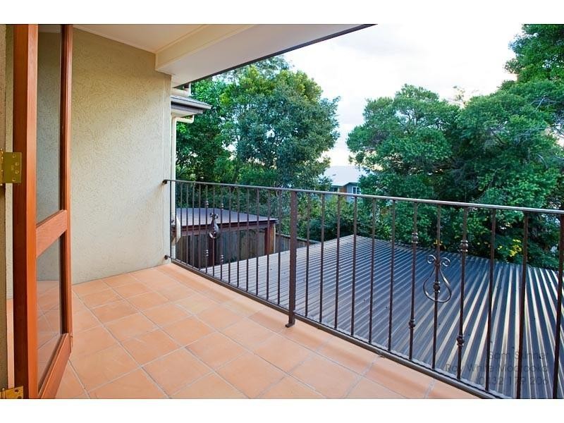 4/11 WALLACE Street, Moorooka QLD 4105