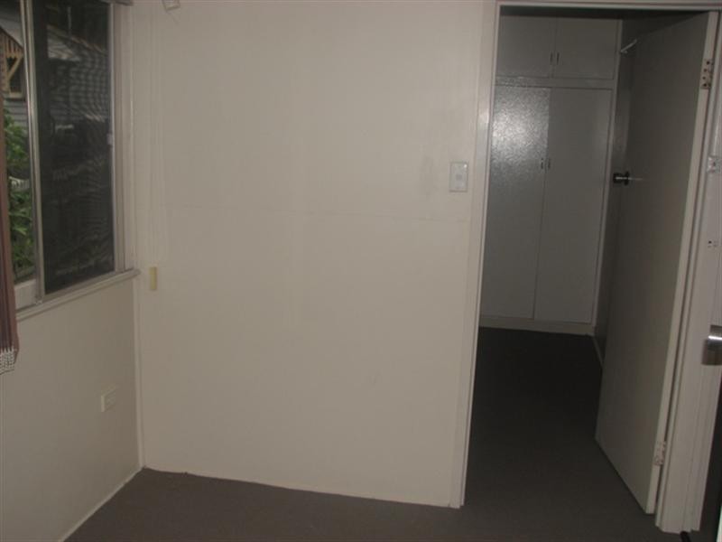 63 Longeuval Street, Annerley QLD 4103