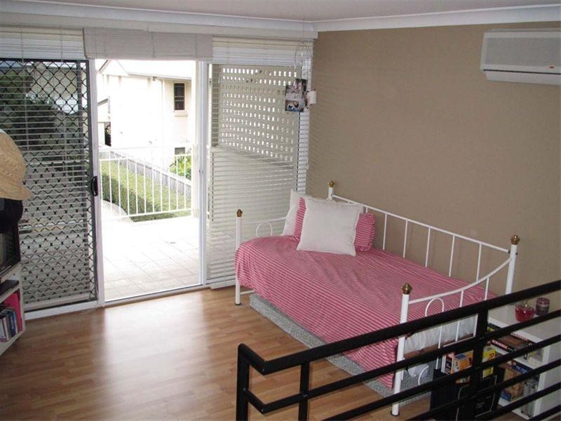 4/117 Ekibin Road, Annerley QLD 4103