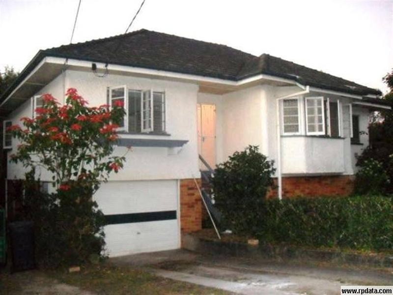 128 Chester Road, Annerley QLD 4103