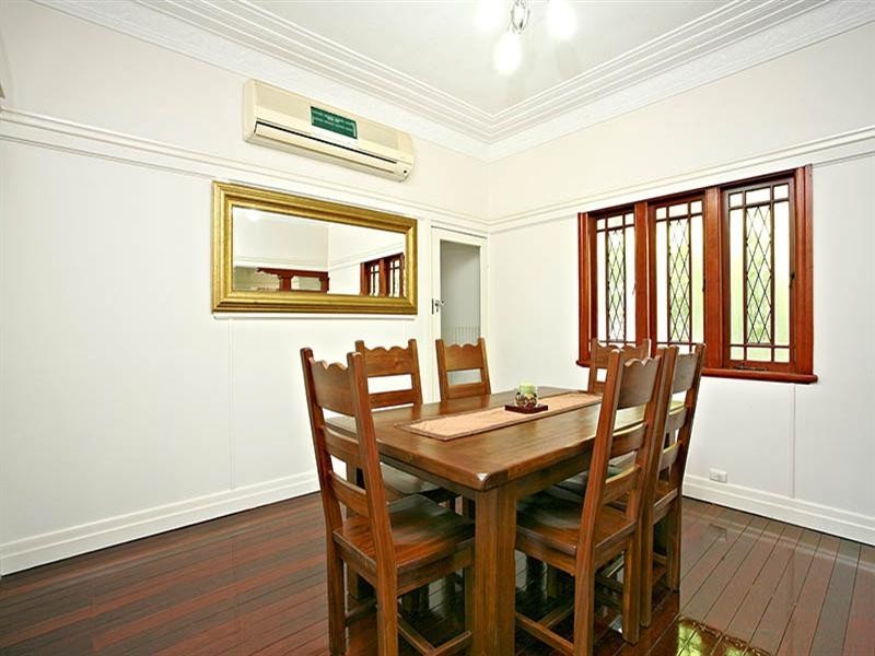 8 Fincastle Street, Moorooka QLD 4105