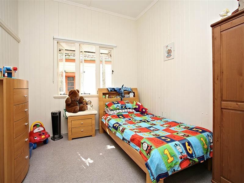 8 Fincastle Street, Moorooka QLD 4105