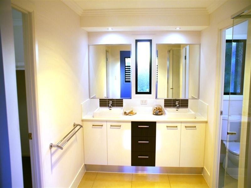 54 Chaucer Street, Moorooka QLD 4105