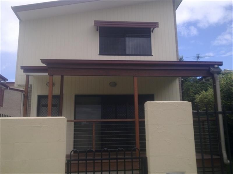 2/34 Wallace Street, Moorooka QLD 4105