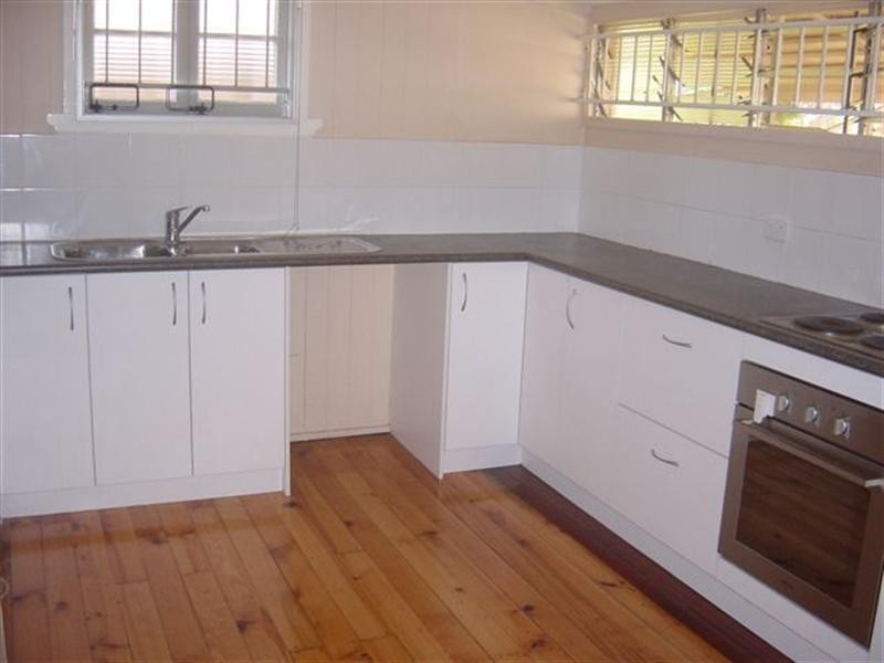 15 Glendale Grove, Moorooka QLD 4105