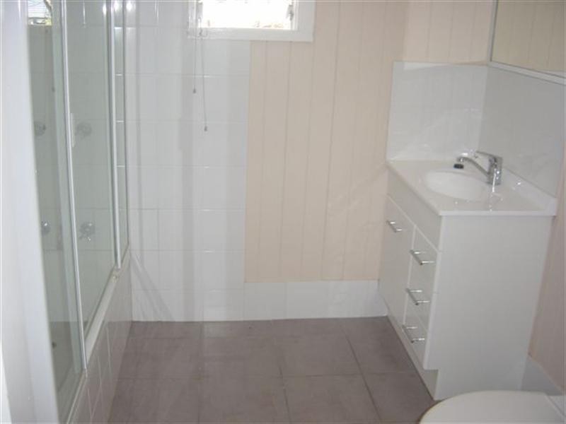 15 Glendale Grove, Moorooka QLD 4105