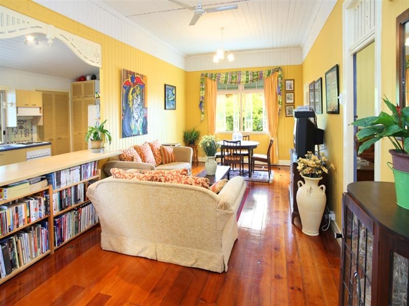 152 Fairfield Road,, Fairfield QLD 4103