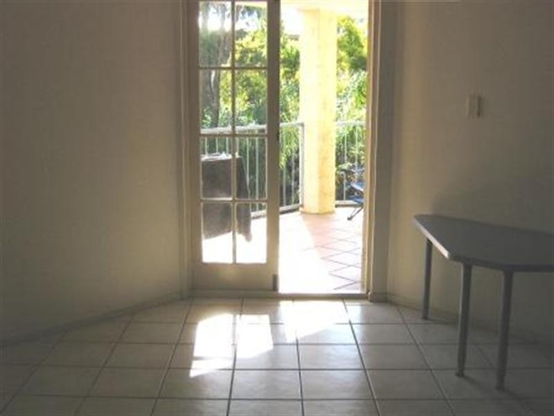 11/19 NELSON Street, Yeronga QLD 4104