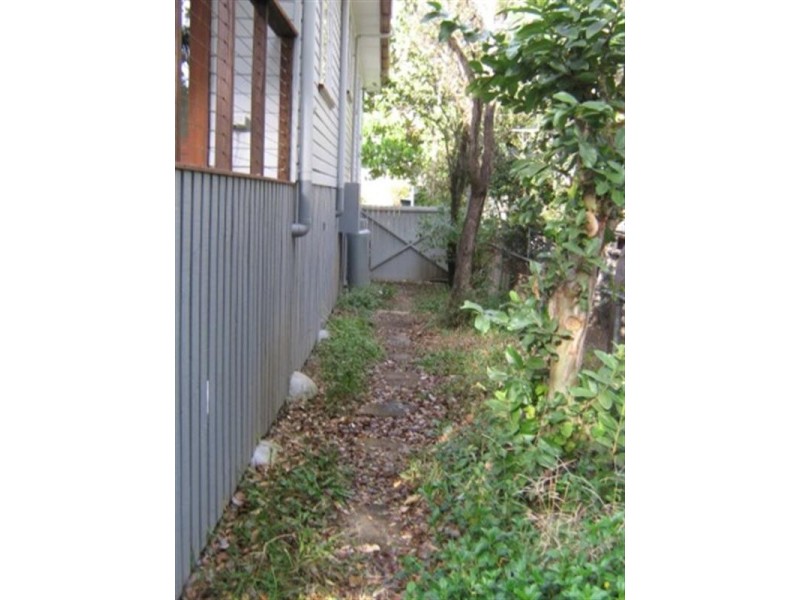 79 Vale Street, Moorooka QLD 4105