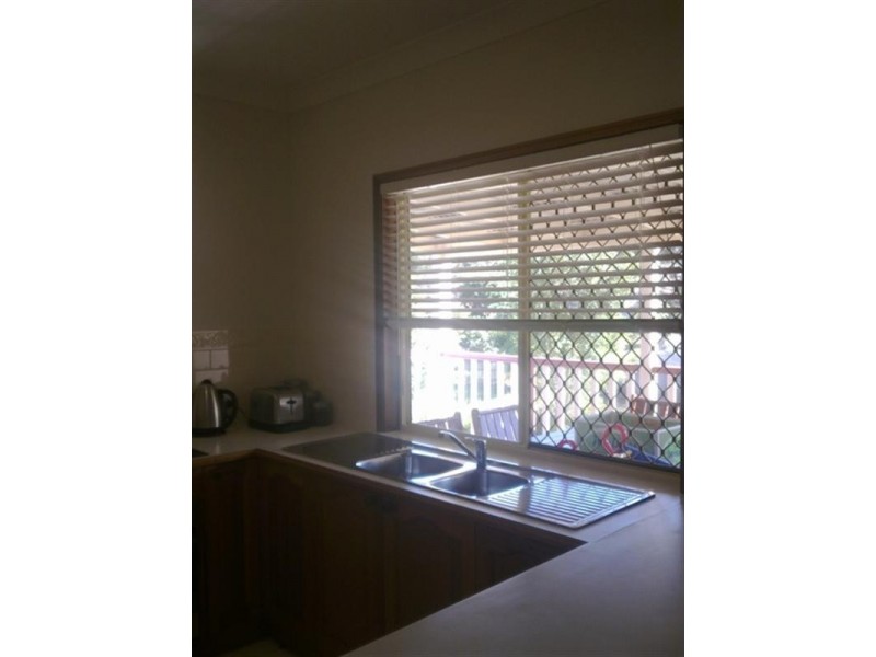 6 Bunya Close, Seventeen Mile Rocks QLD 4073