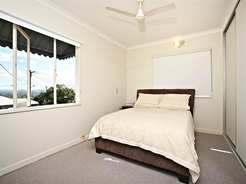 8 Fincastle Street, Moorooka QLD 4105