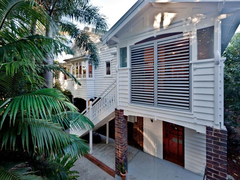 4 Delville Avenue, Moorooka QLD 4105