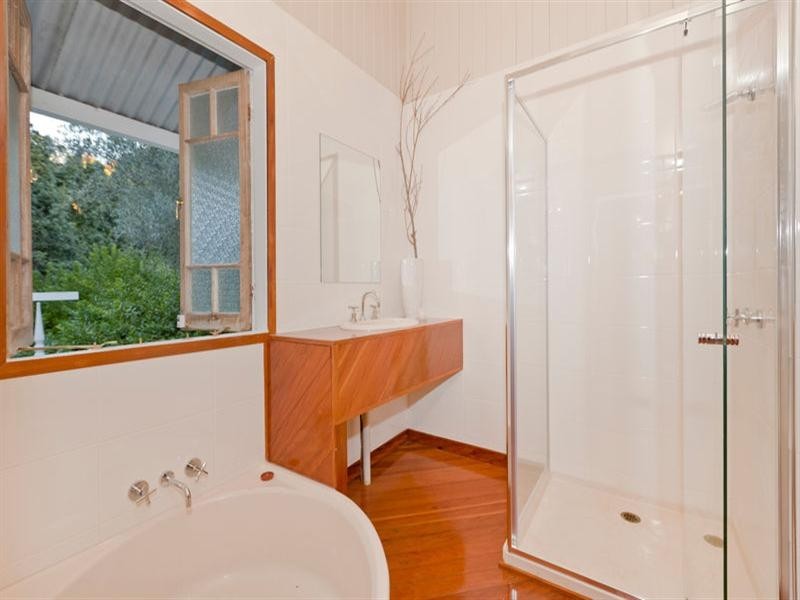 4 Delville Avenue, Moorooka QLD 4105