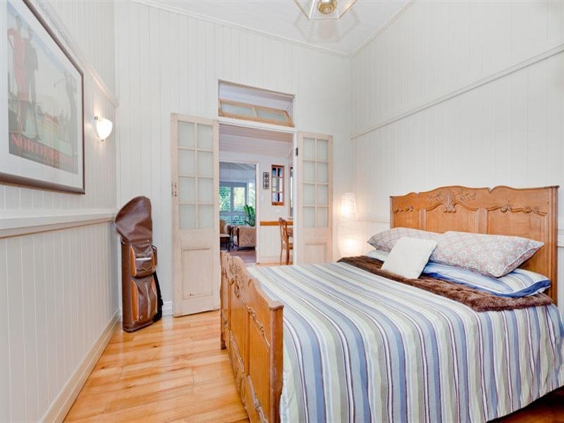 4 Delville Avenue, Moorooka QLD 4105