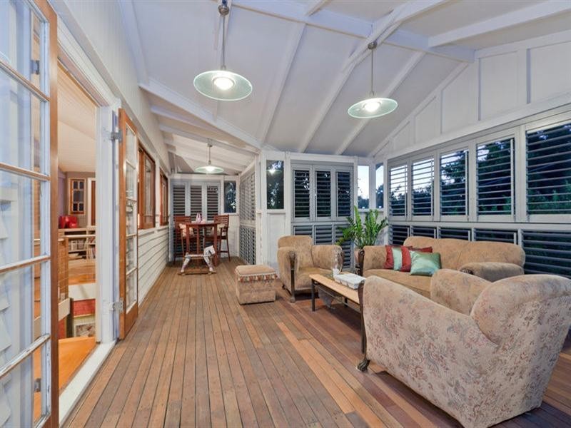 4 Delville Avenue, Moorooka QLD 4105