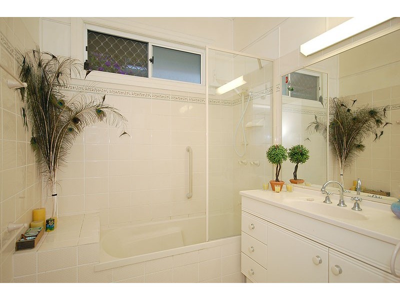 24 Vista Avenue, Tarragindi QLD 4121