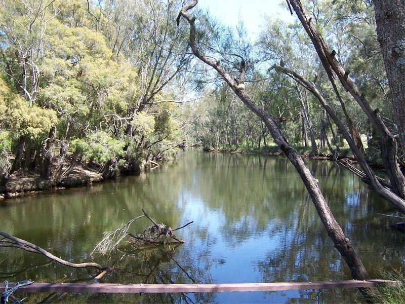 185 Freemans Drive, Morisset NSW 2264