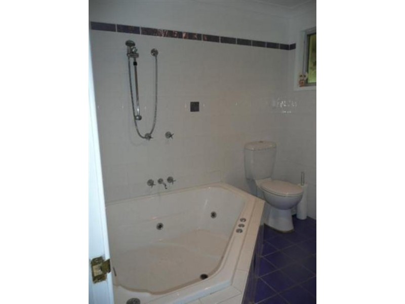 Windermere Park NSW 2264