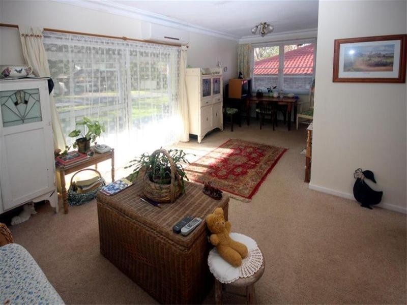 4 Hervey Street, Windermere Park NSW 2264