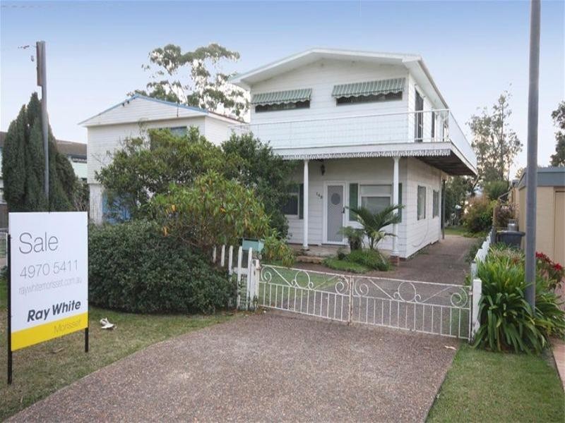 149 Grand Parade, Bonnells Bay NSW 2264