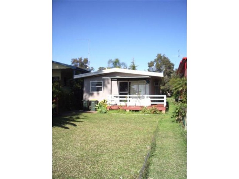 73 Grand Parade, Bonnells Bay NSW 2264