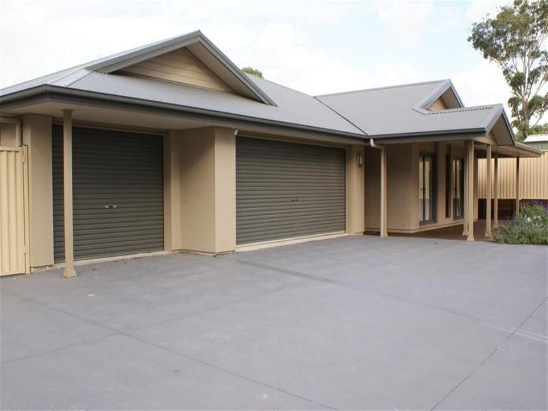 196 Freemans Drive, Morisset NSW 2264