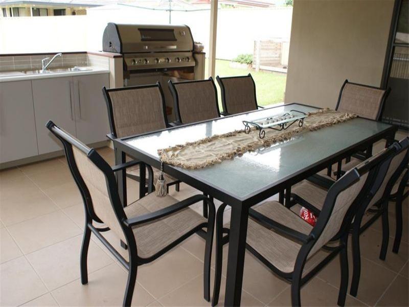 196 Freemans Drive, Morisset NSW 2264