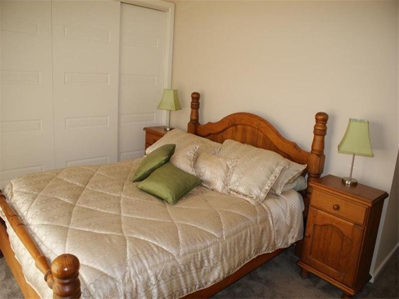 196 Freemans Drive, Morisset NSW 2264