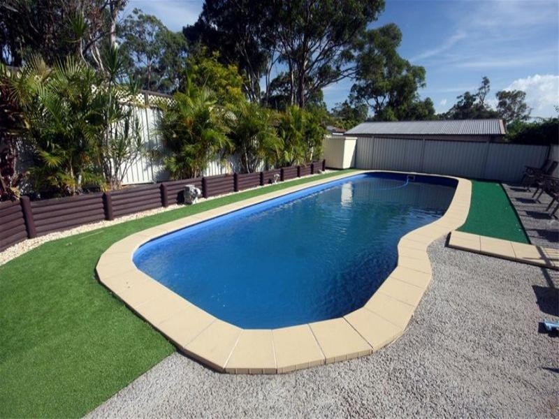 51 Campbell Parade, Mannering Park NSW 2259