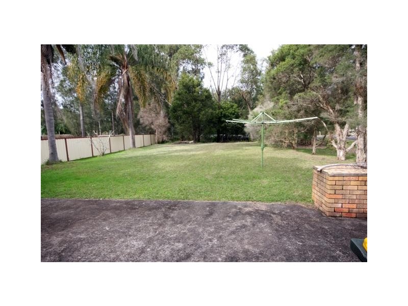 7 Wingfield Street, Windermere Park NSW 2264