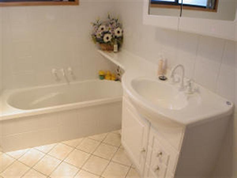 Windermere Park NSW 2264