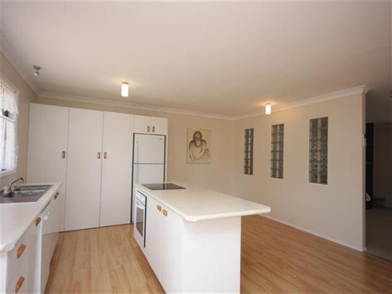 18 Munmorah Street, Wyee NSW 2259