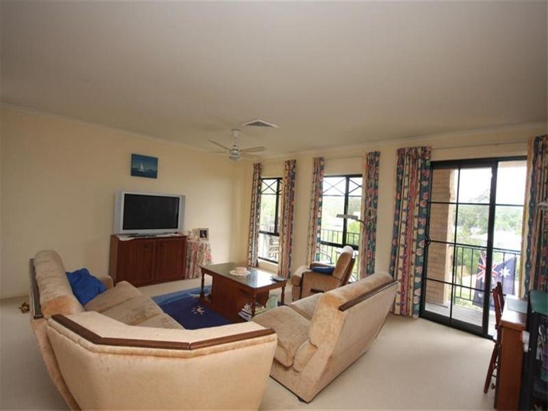 72 Dandaraga Road, Brightwaters NSW 2264