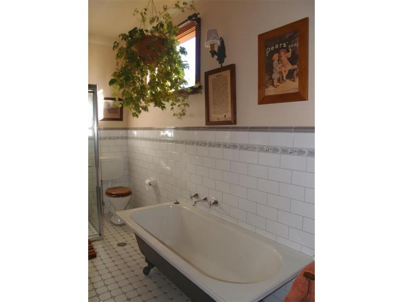 11 Grand Parade, Bonnells Bay NSW 2264